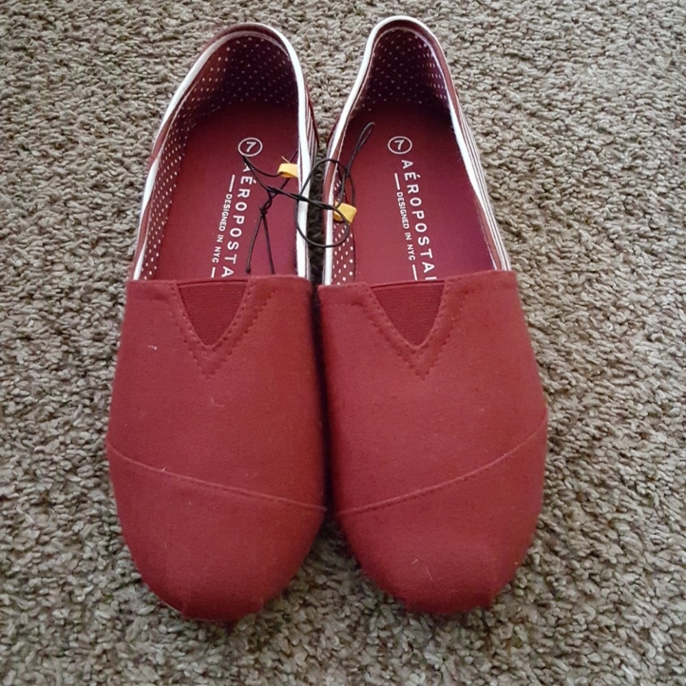 AEROPOSTALE FLATS. - Picture 2 of 5